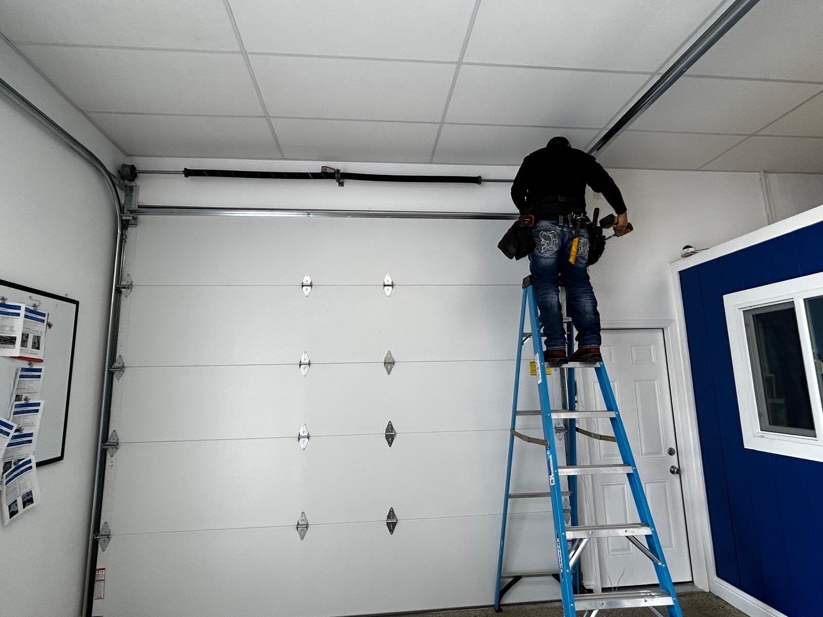 Turlock Garage Door Maintenance Calendar: Year-Round Care Guide